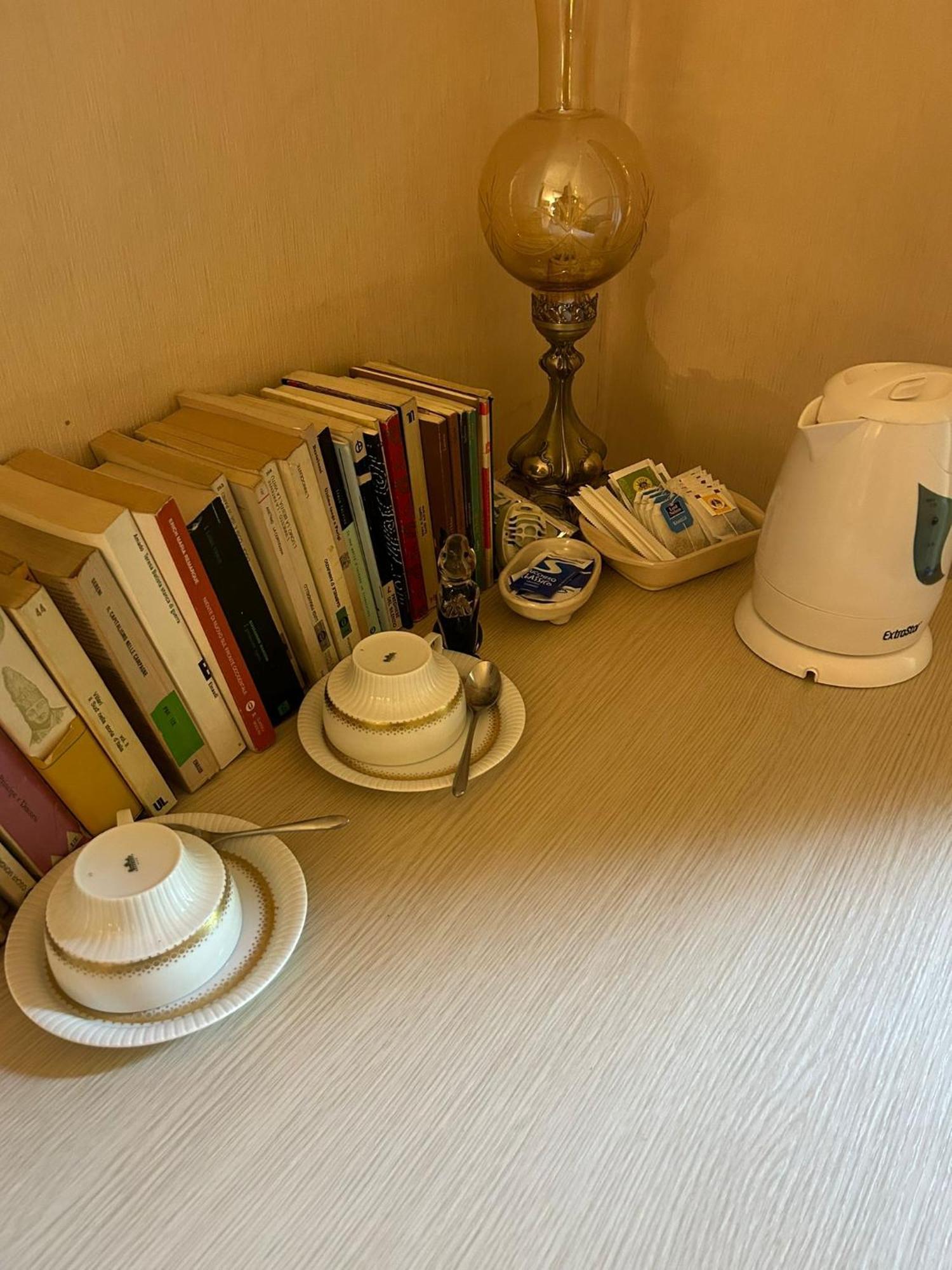 Bed And Books Bed and Breakfast CTA Exteriör bild