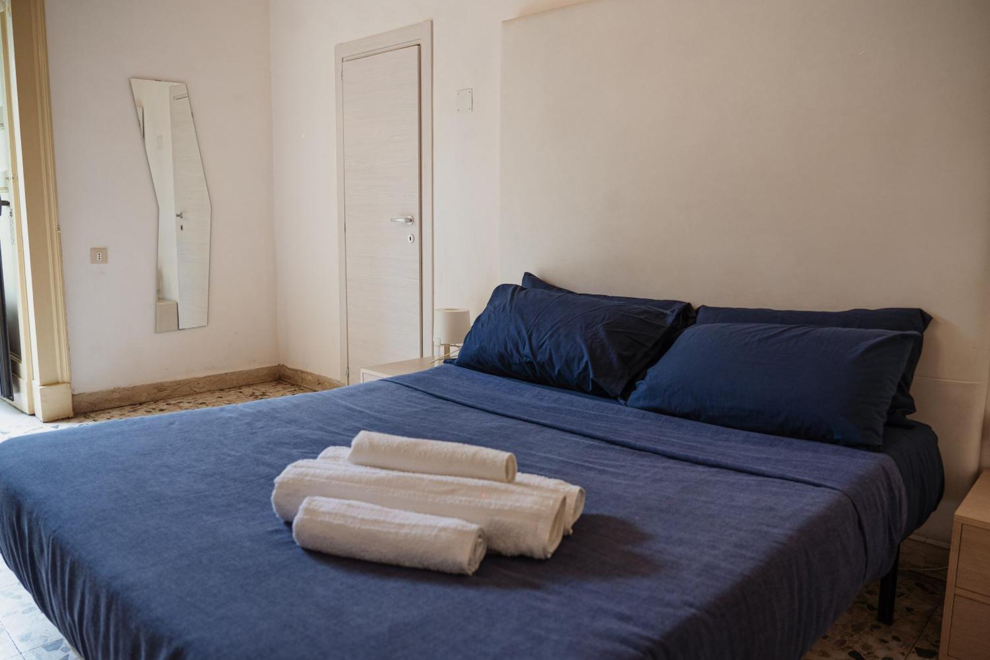 Bed And Books Bed and Breakfast CTA Exteriör bild