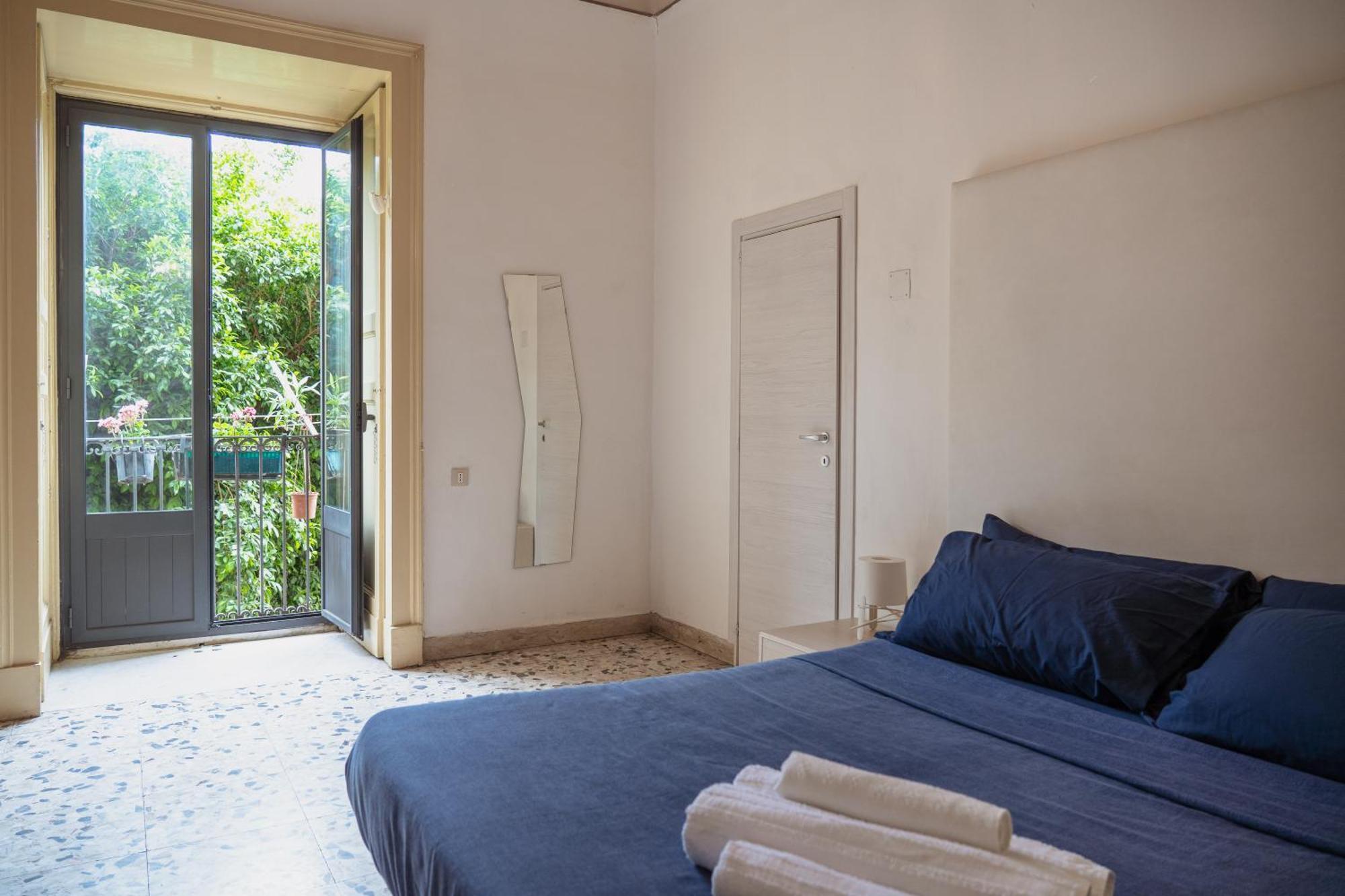 Bed And Books Bed and Breakfast CTA Exteriör bild