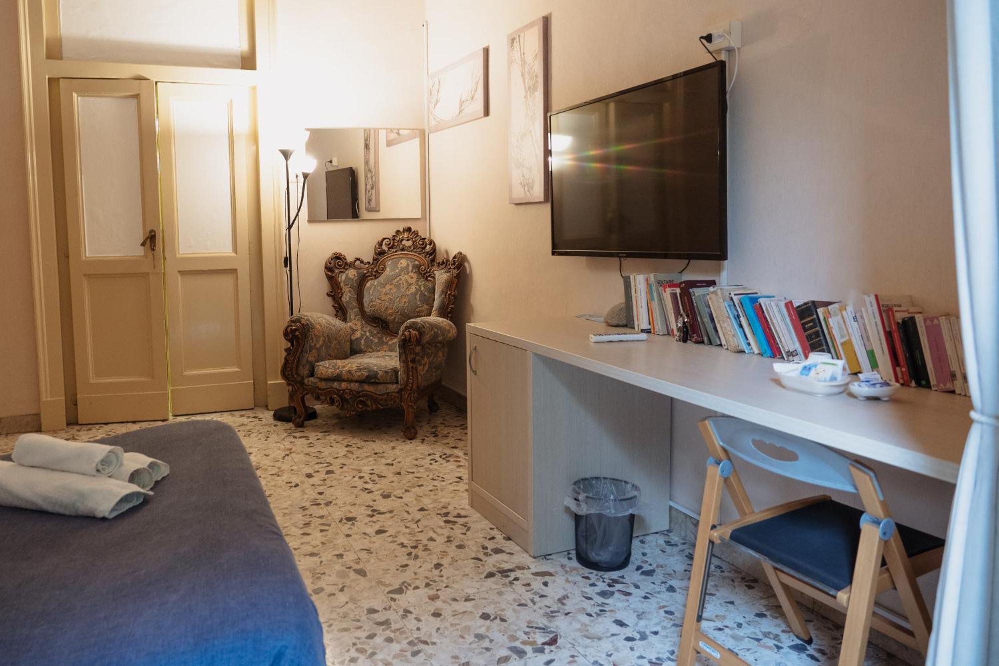Bed And Books Bed and Breakfast CTA Exteriör bild